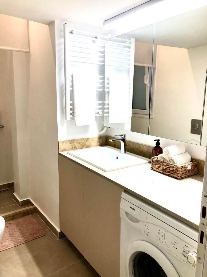 Апартаменты Bright Spacious Modern 3Rd Flr City Oasis-Sleeps 5 Афины Экстерьер фото